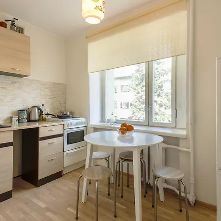 Mihkli In * 派尔努